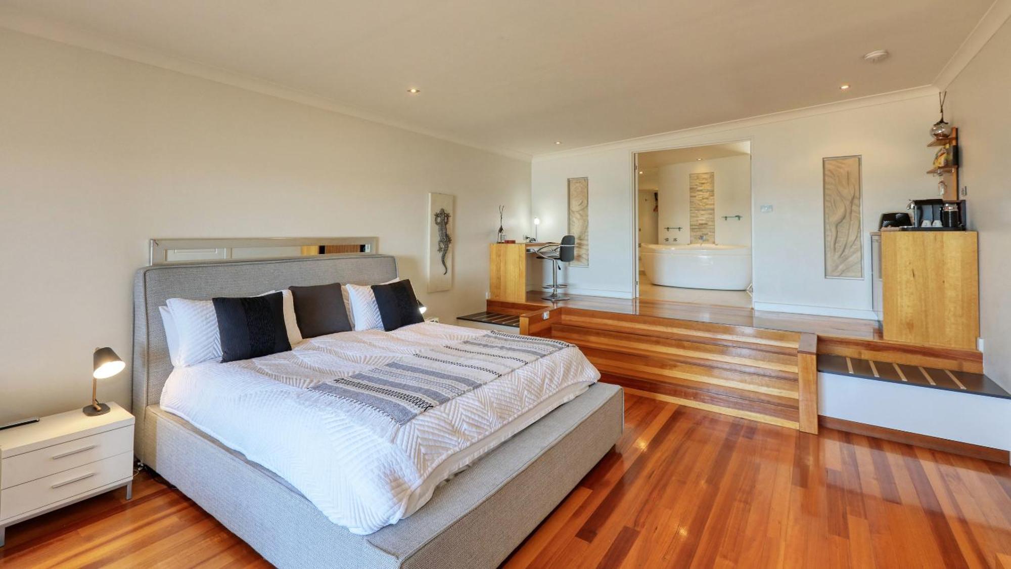 The Madsen Boutique Hotel Penguin Bagian luar foto