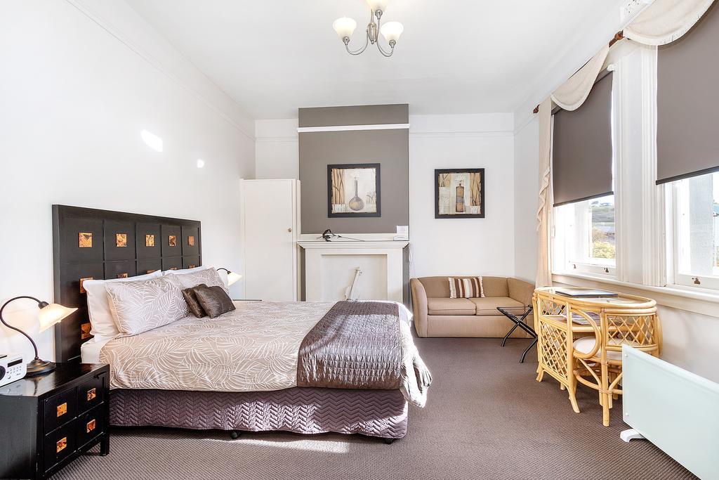 The Madsen Boutique Hotel Penguin Bagian luar foto