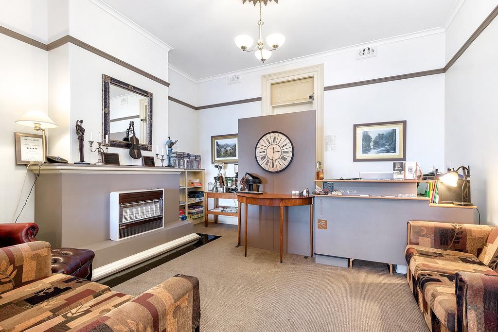 The Madsen Boutique Hotel Penguin Bagian luar foto