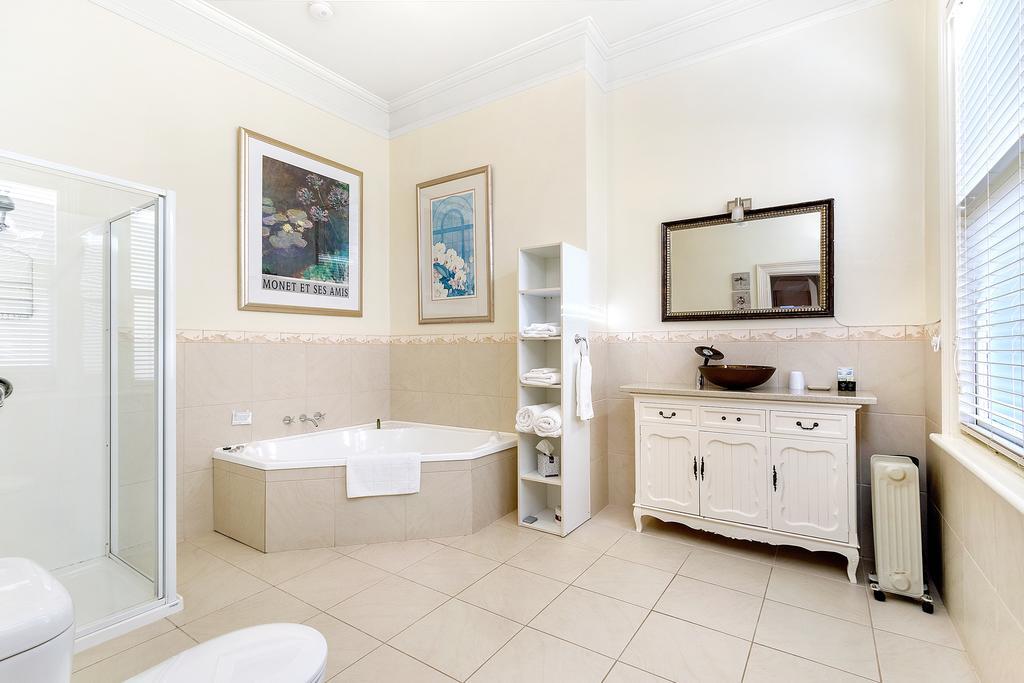 The Madsen Boutique Hotel Penguin Bagian luar foto